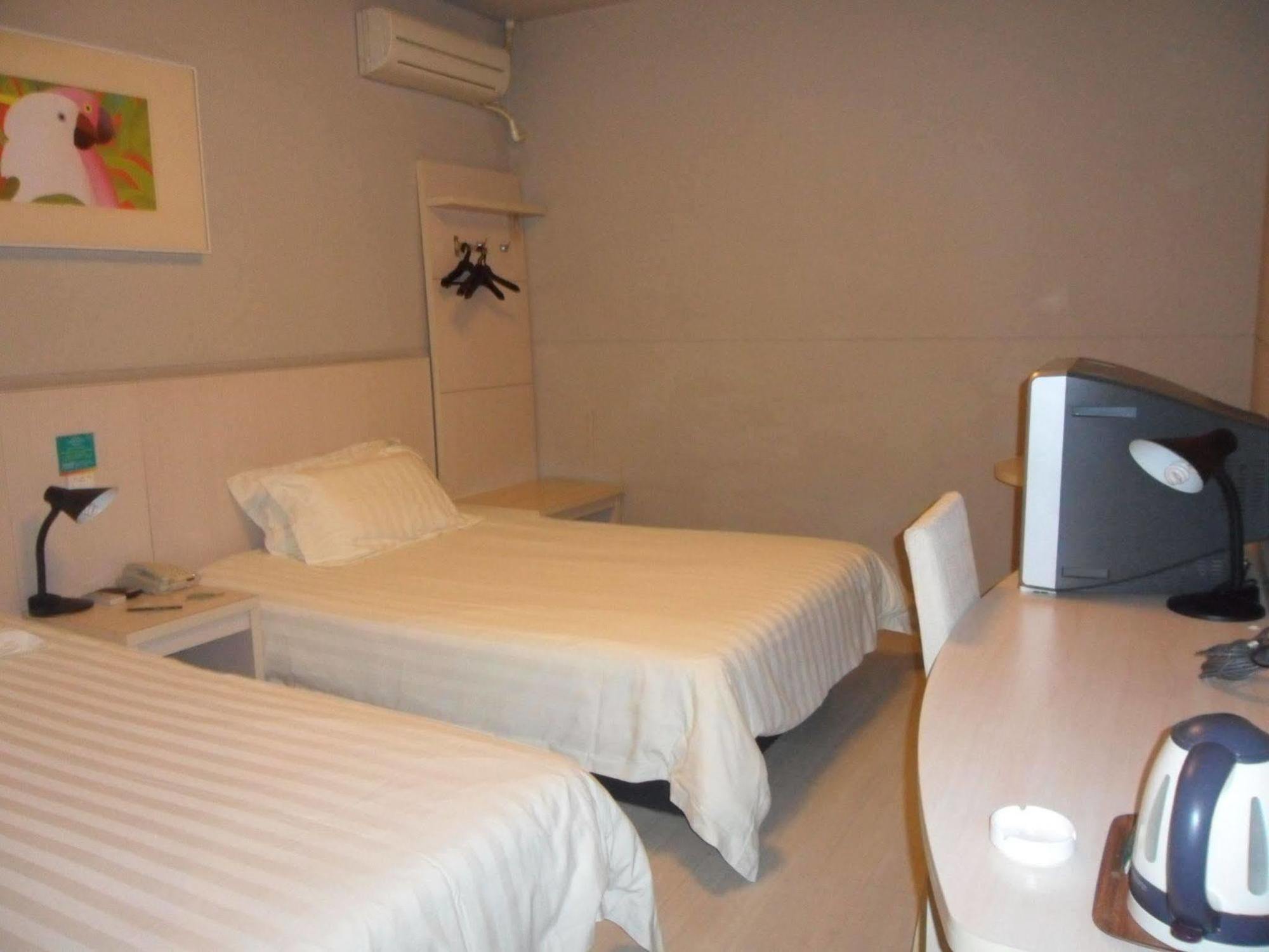Jingjiang Inn Shanghai Henglong Plaza Bagian luar foto